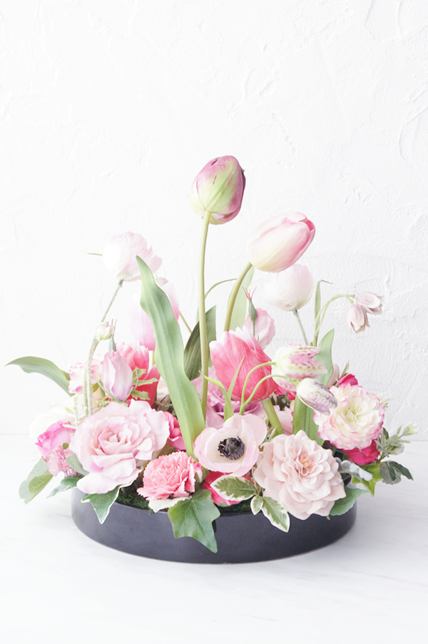春のピンクチューリップ サークルベース【フレグランスオプションあり】 造花 アートフラワー Akanbi