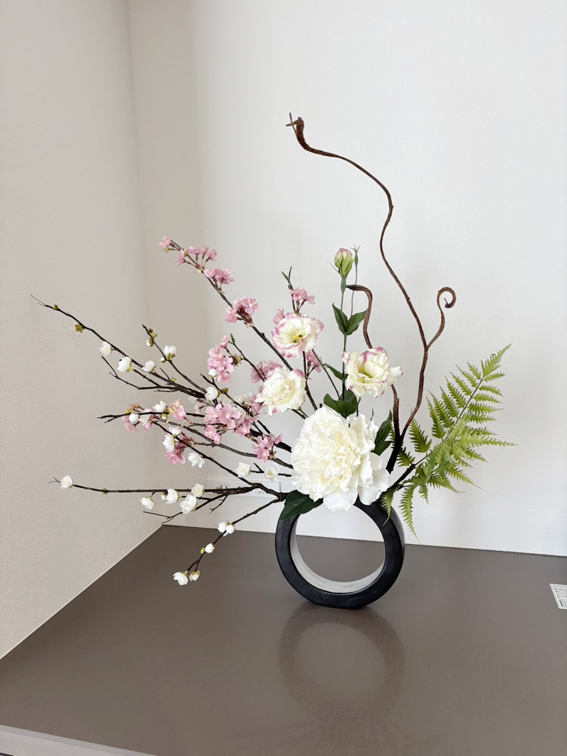 新居のキッチンに飾る梅×桜 和モダンアレンジメント（造花／アート