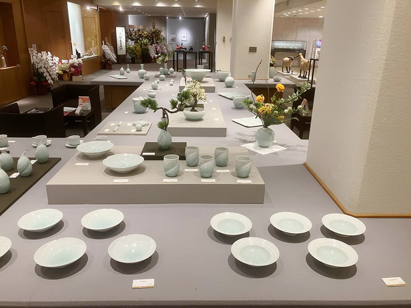 青白磁　樋口邦春展　アートフラワー　挿花