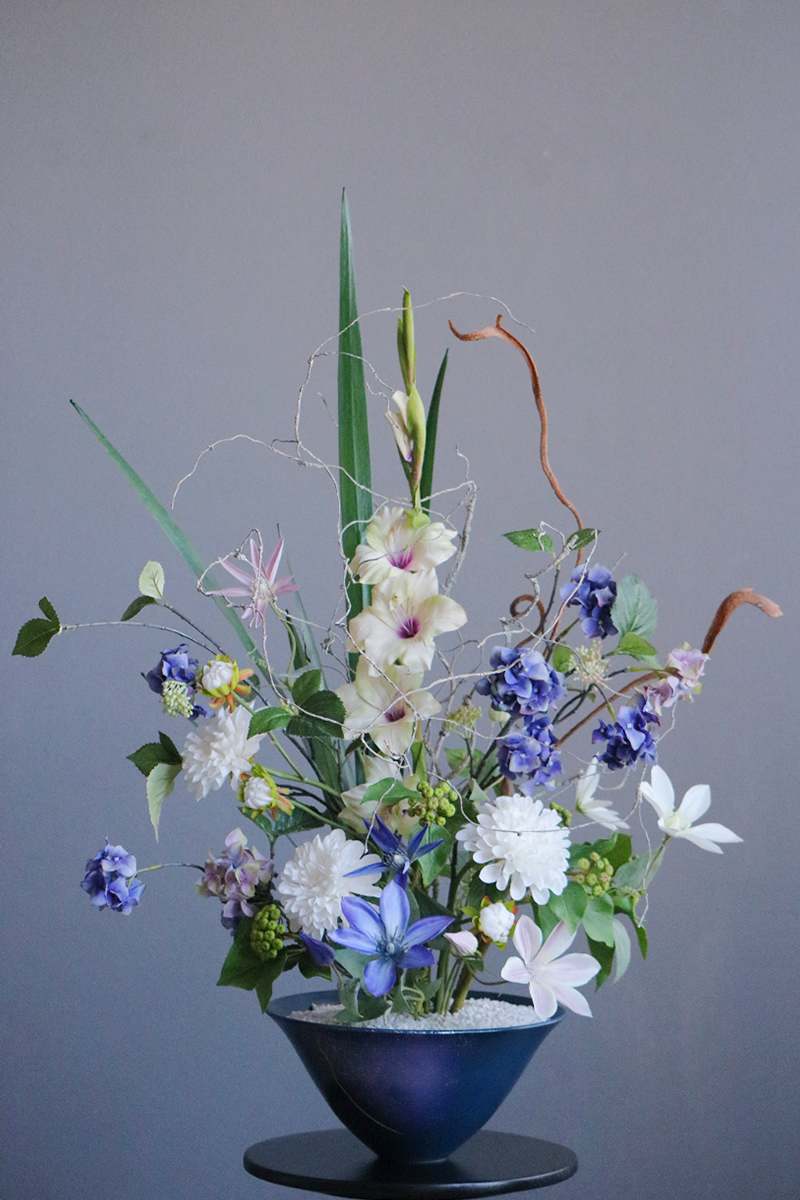 ブルー紫陽花×ホワイトダリア 和風スタイル 造花 アートフラワー Akanbi