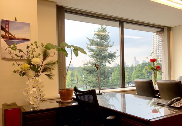 造花　アートフラワー　オフィス　花を飾る　事務所　社内