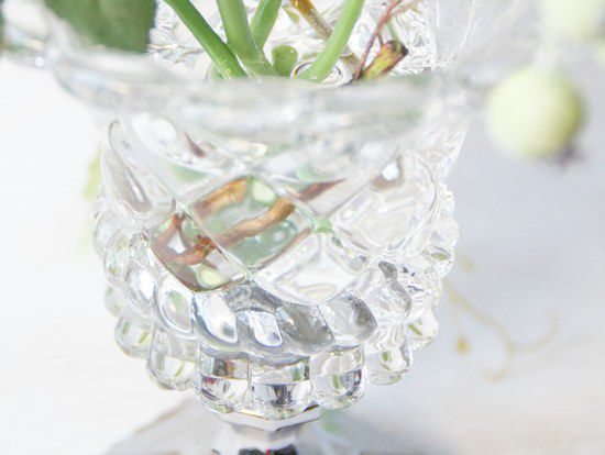 お洒落な花器 バラの造花 シンプル アレンジメント